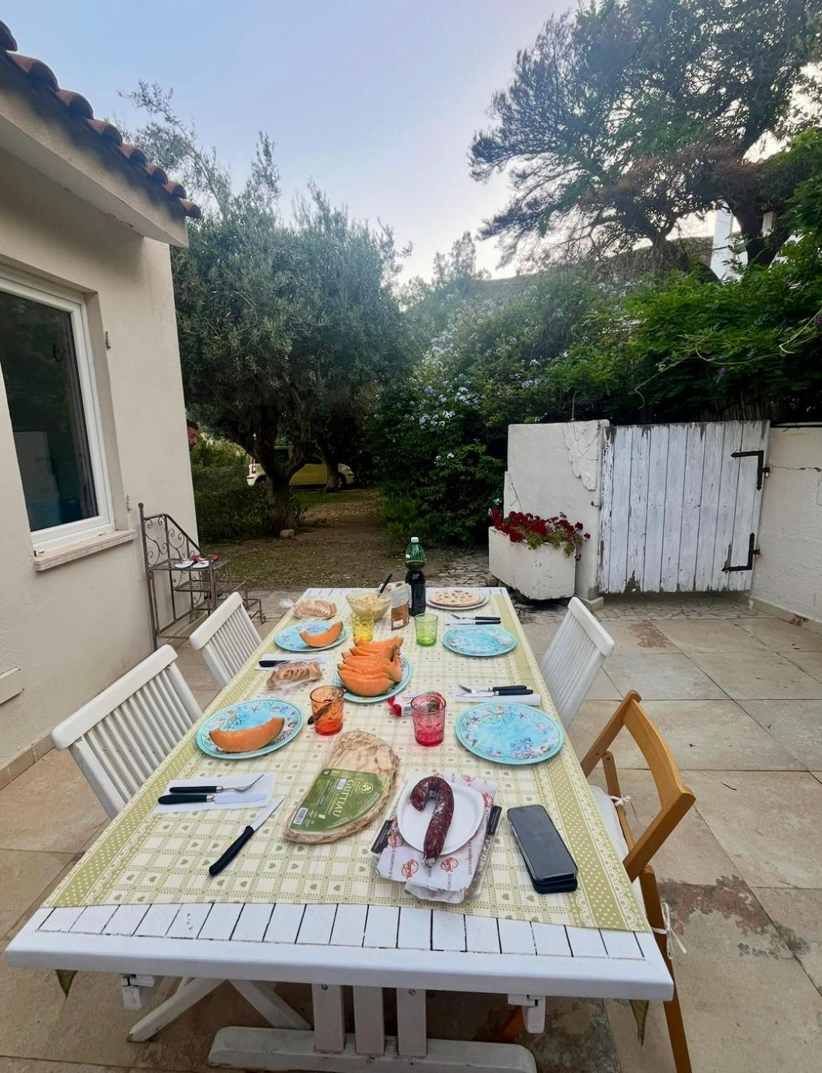 Villa Vittoria Solanas  Luaran gambar